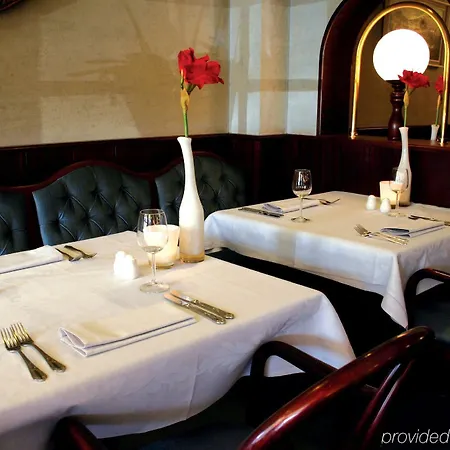 Badhotel Отель 3*
